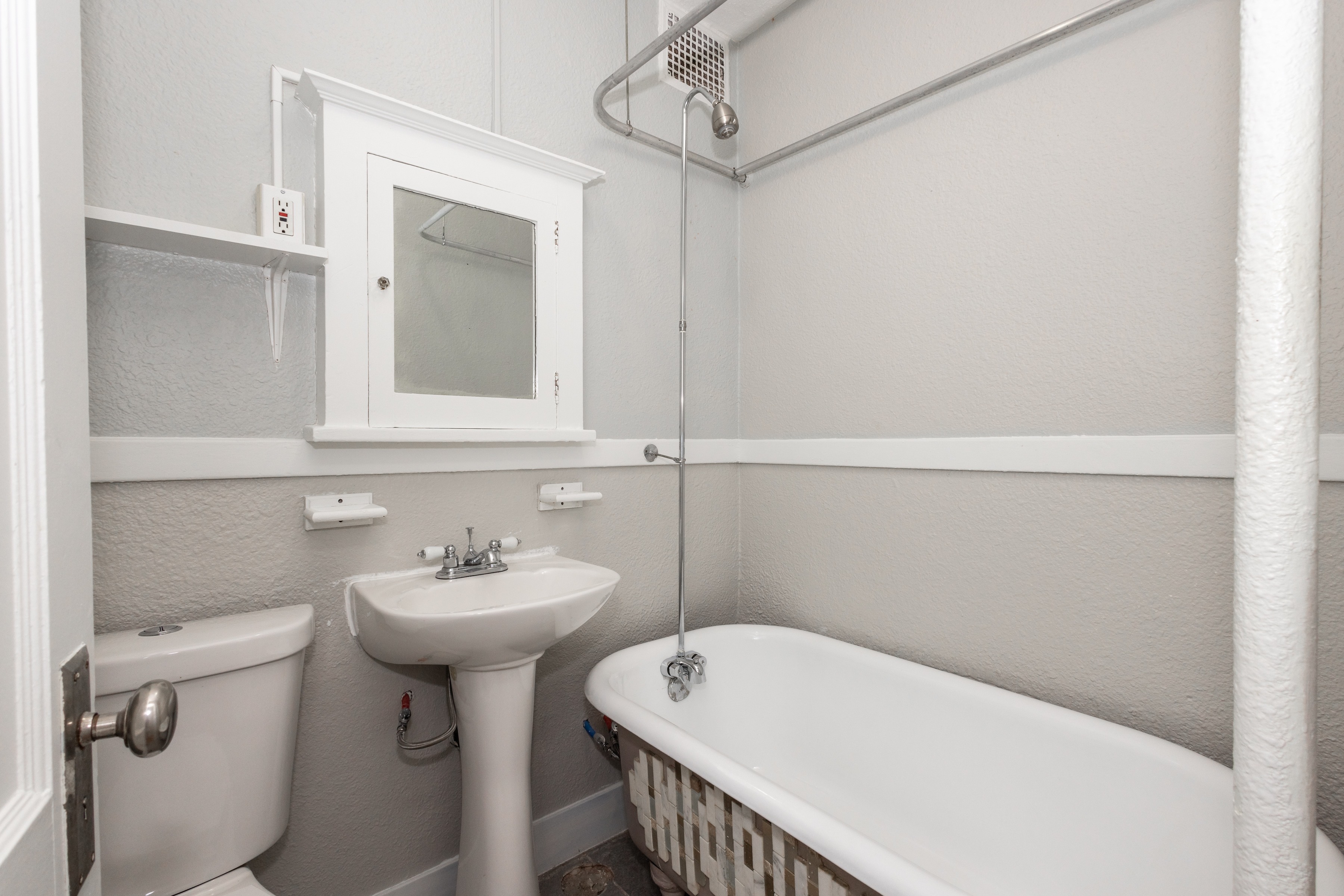 1630 Pennsylvania 1630 Pennsylvania, Denver, CO 80203 Uptown Denver - Leasing by Cross Street
